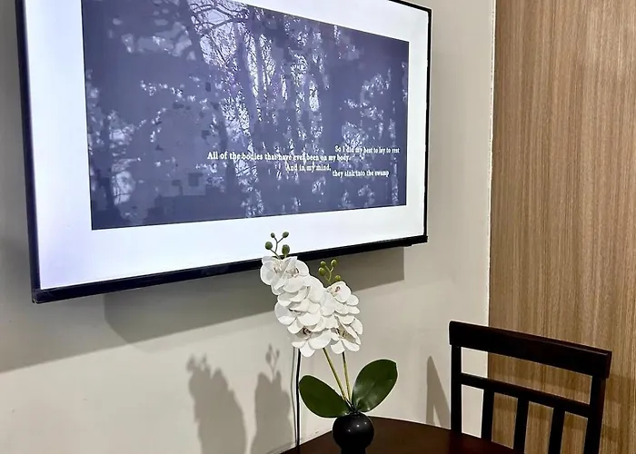 Stylish 1br At Shore Netflix & Chill-pool View Apartment